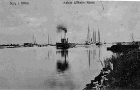 1918 Schleppzug auf dem Kaiser-Wilhelm Kanal bei der Burger Fähre