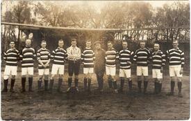 1915 Fußballmannschaft im Lockstedter Lager