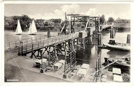 1940 Heiligenstedten, hölzerne Klappbrücke über die Stör