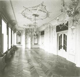 1830 Interieur - Großer Saal Spiegelsaal - im Palais Doos in der Stadt Wilster