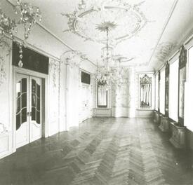1830 Interieur - Großer Saal Spiegelsaal - im Palais Doos in der Stadt Wilster