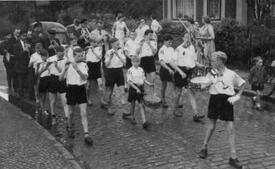1958 Fest der Kindergilde - Spielmannszug der Volksschule Wilster