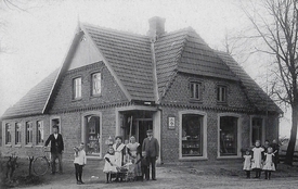 1932 Kaufmannsladen in Kudensee in der Wilstermarsch