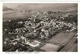 1932 Luftbild aus südlicher Richtung auf die Stadt Wilster