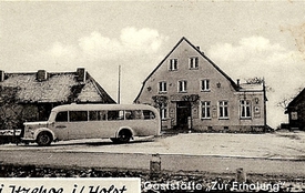 1940 Omnibus-Wendeplatz vor dem Gasthof Zur Erholung in Heiligenstedten