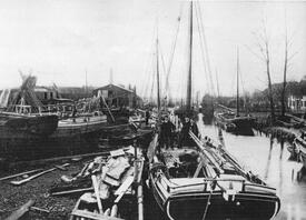1885 Hafen und Werften an der Burger Au, der alten Wolburgsau, einem Nebengewässer der Wilsterau.