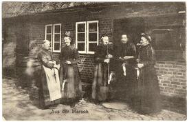 1907 Pfeife rauchende Frauen in der Wilstermarsch