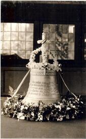 1927 Rats-Glocke oder Kökschen Klock am Alten Rathaus in Wilster
