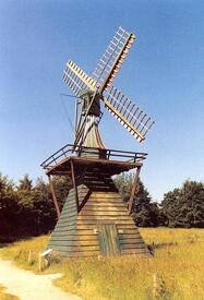 Spinnkopfmühle aus Fockendorf in der Wilstermarsch aufgestellt im Freilichtmuseum Molfsee