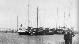 1932 Schöning´sche Flotte im Burger Hafen am Kattenstieg