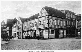 ca. 1928 Hotel Wilstermarsch-Haus am Markt an der Ecke Op de Göten und Deichstraße