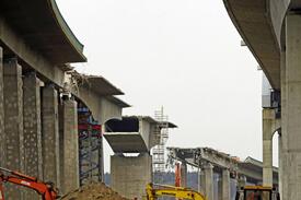 2012 Abbrucharbeiten an der alten Brücke im Zuge der BAB A23 über die Stör bei Heiligenstedten