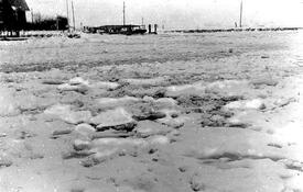1914 Mitte Februar - Eisgang im Kaiser-Wilhelm Kanal bei der Fähre Burg