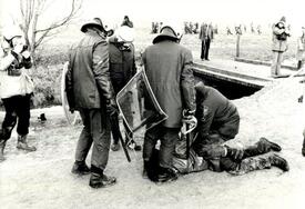 1981 Polizei Einsatz bei Demonstration gegen AKW Brokdorf