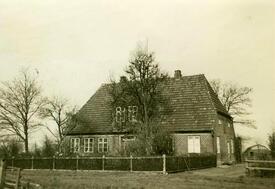 Neuendorf-Sachsenbande 1935 Schulhaus in Sachsenbande
