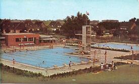 1984 Schwimmbad in Brokdorf an der Elbe