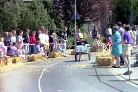 1992 Seifenkistenrennen in Wilster - Rennstrecke durch die Sonnin Straße