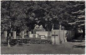 1955 Ehrenmal im Stadtpark der Stadt Wilster