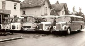1962 - Omnibusse (Büssing, Kässbohrer Setra und drei Mercedes Daimler) der Firma Pott, Wilster