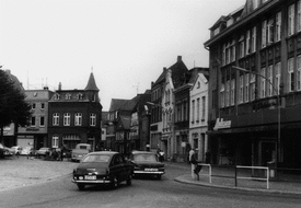 1968 Südseite des Marktplatzes in der Stadt Wilster