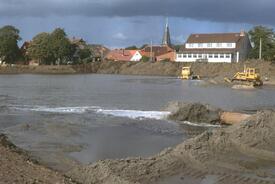 1976 - 1977 Vordeichung bei St. Margarethen - Einspülung des Sandkernes