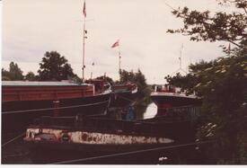 Wilster - Brook-Hafen voller Binnenschiffe am 01. Juli 1984