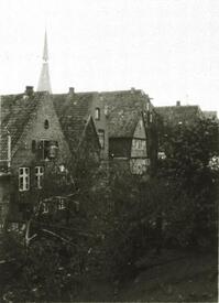 1925 Wilsterau und Rückseiten der Häuser an der Deichstraße in Wilster