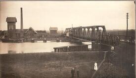 1910 Eisenbahndrehbrücke Taterpfahl im Zuge der Marschbahn
