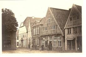 1865 östliche Ecke des Marktplatzes, Einmündung Kohlmarkt in Wilster