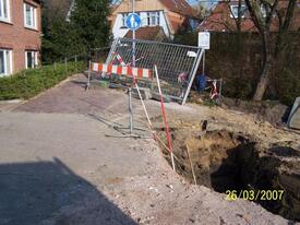 2007 Vorbereitende Arbeiten, insbesondere Maßnahmen für die Verlegung der Ver- und Entsorgung (Kanalisation, Strom, Gas, Wasser,Telefon) zur Bebauung des Rosengarten in Wilster