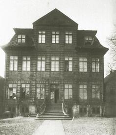 1907 Gartenseite Palais Doos Neues Rathaus der Stadt Wilster