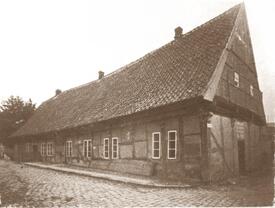 1865 Städtisches Armenhaus und Altersheim an der Burger Staße in Wilster