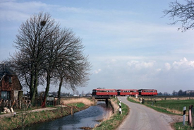 1983 Nebenstrecke Wilster - Brunsbüttel Süd
Schienenbus bei Landscheide