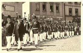 1954 marschierende Bürger-Schützen-Gilde Wilster
