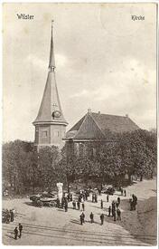 1908 Wochenmarkt am Markt vor der Kirche St. Bartholomäus zu Wilster